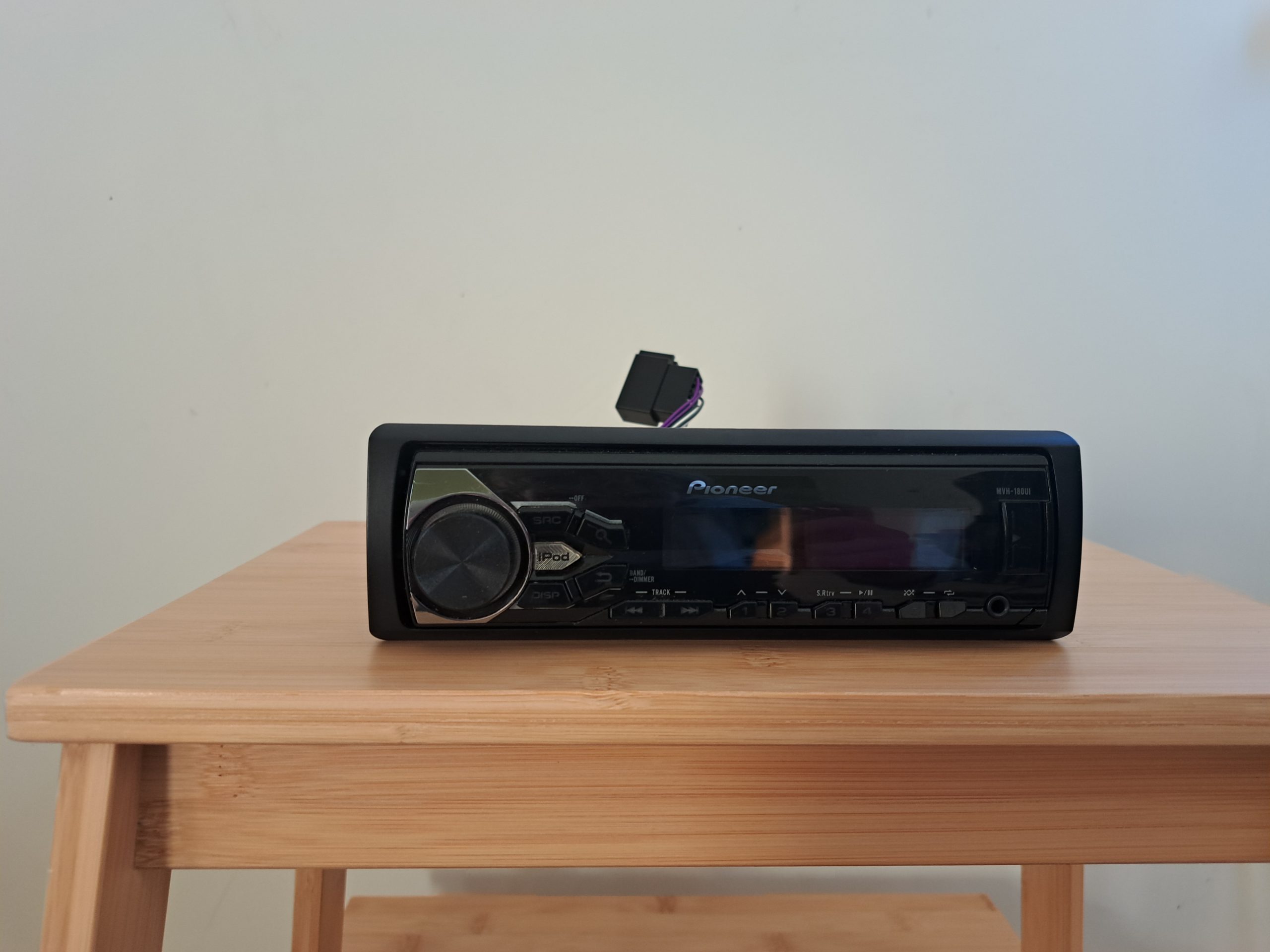 PIONEER MVH-180UI - Image 2