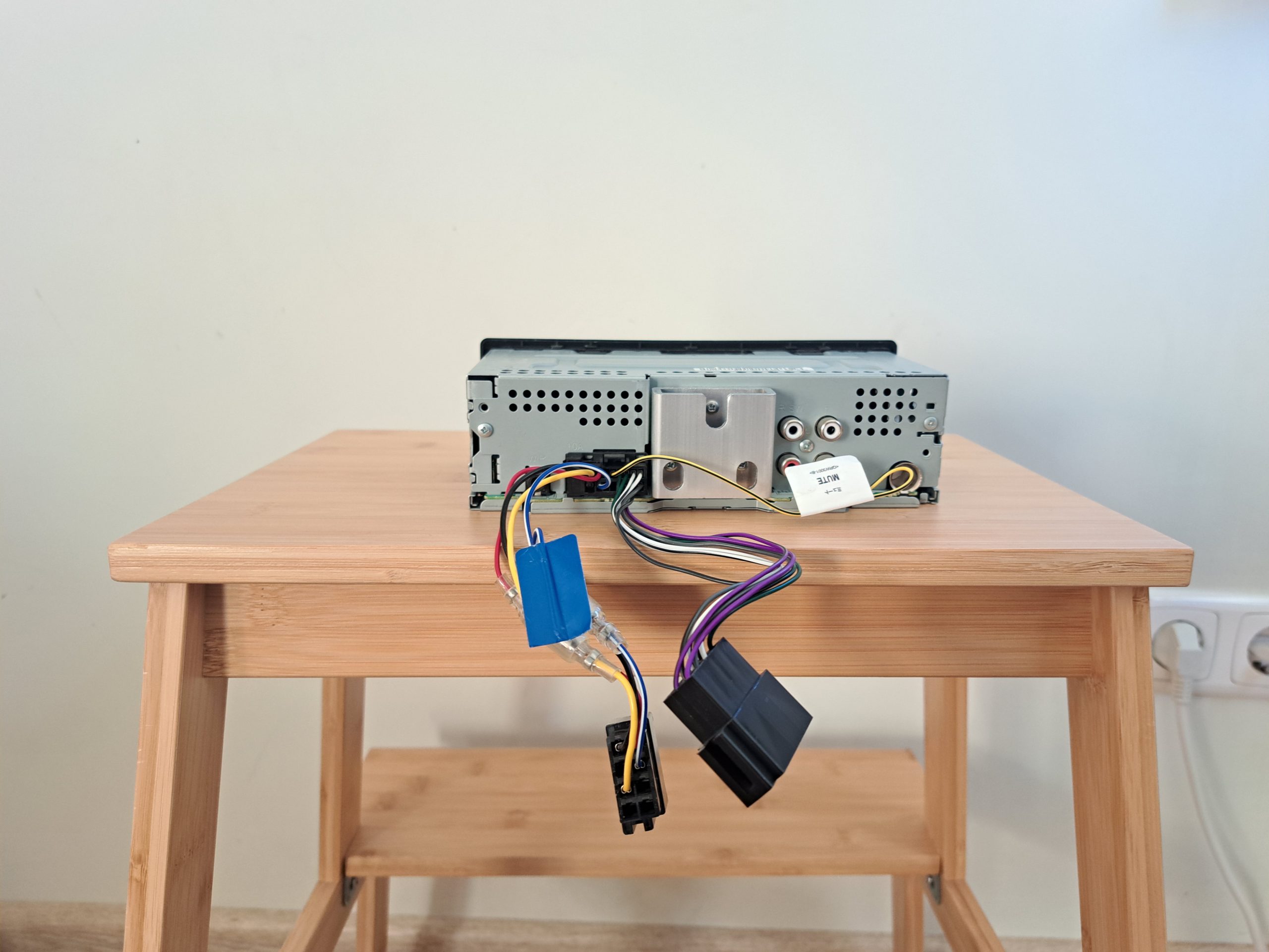 PIONEER MVH-180UI - Image 3