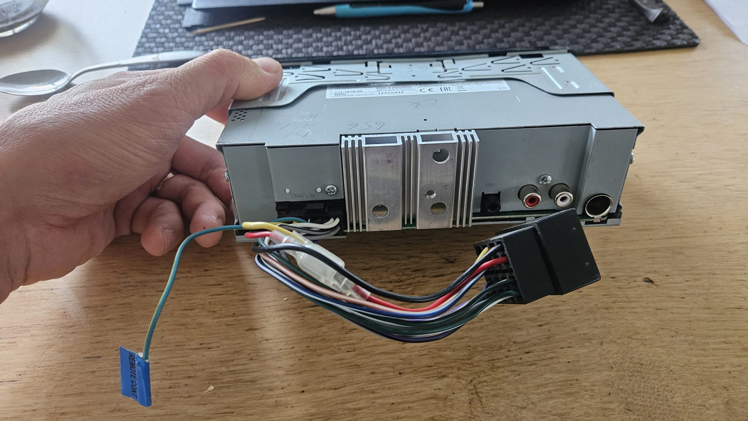 JVC KD-X272BT - Image 3