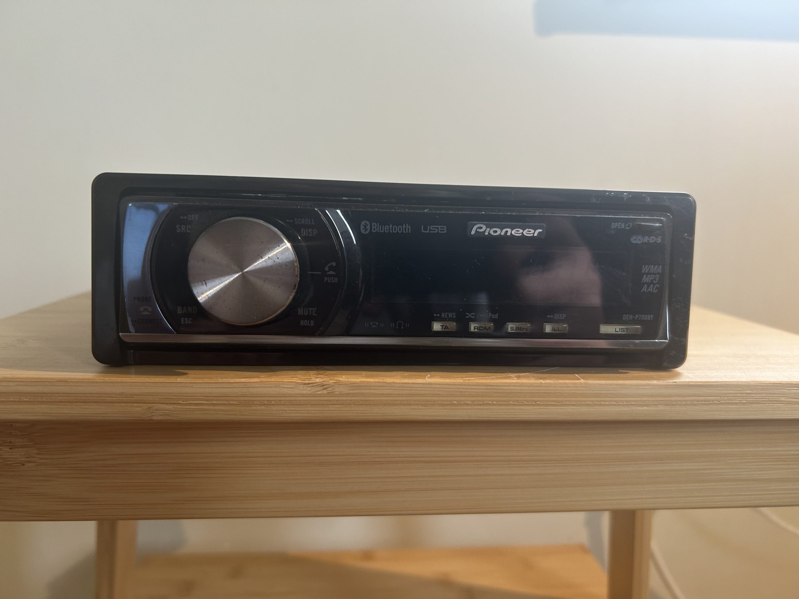 Pioneer DEH-P700BT - Image 3