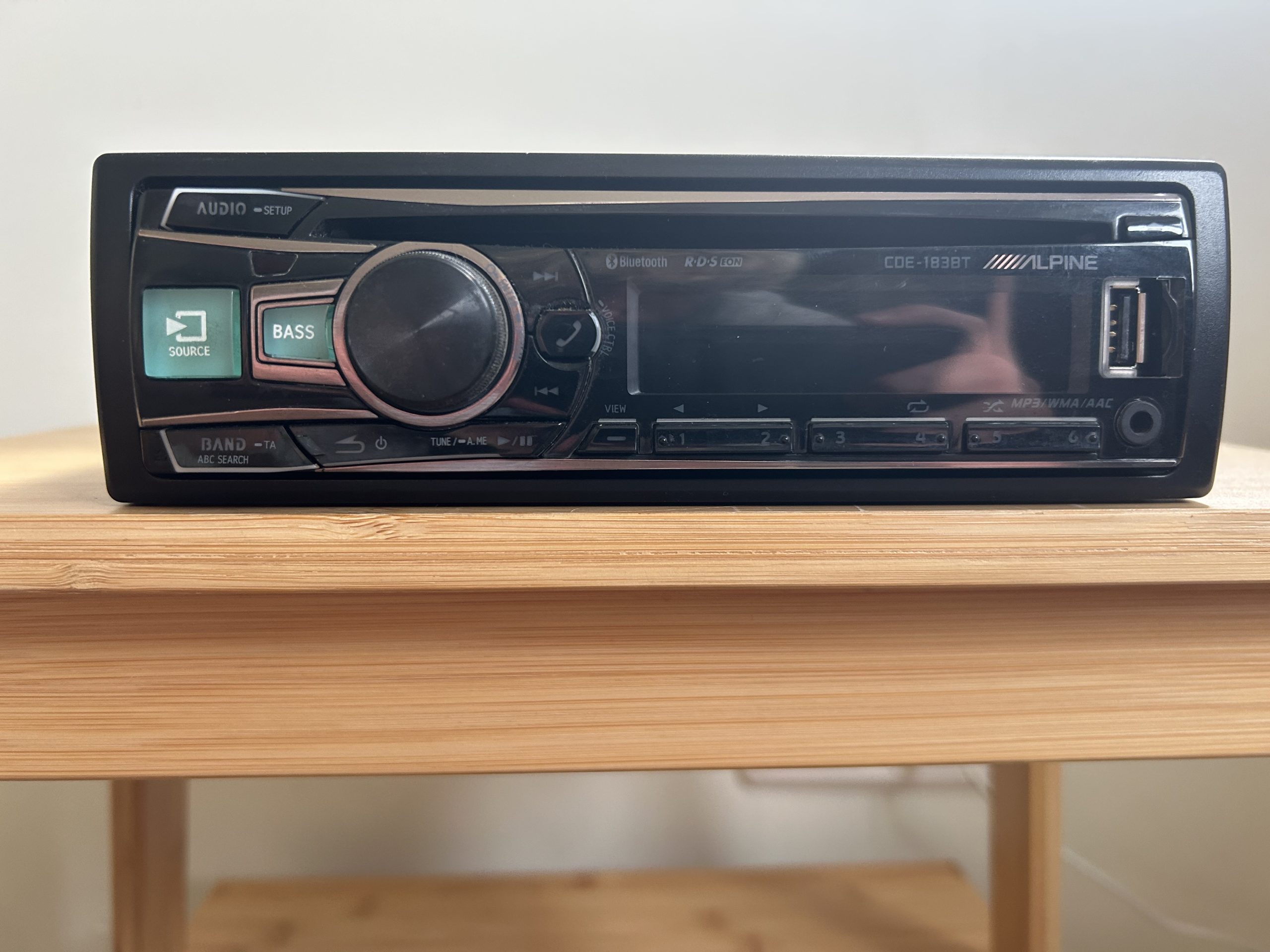 Alpine CDE-183BT - Image 2